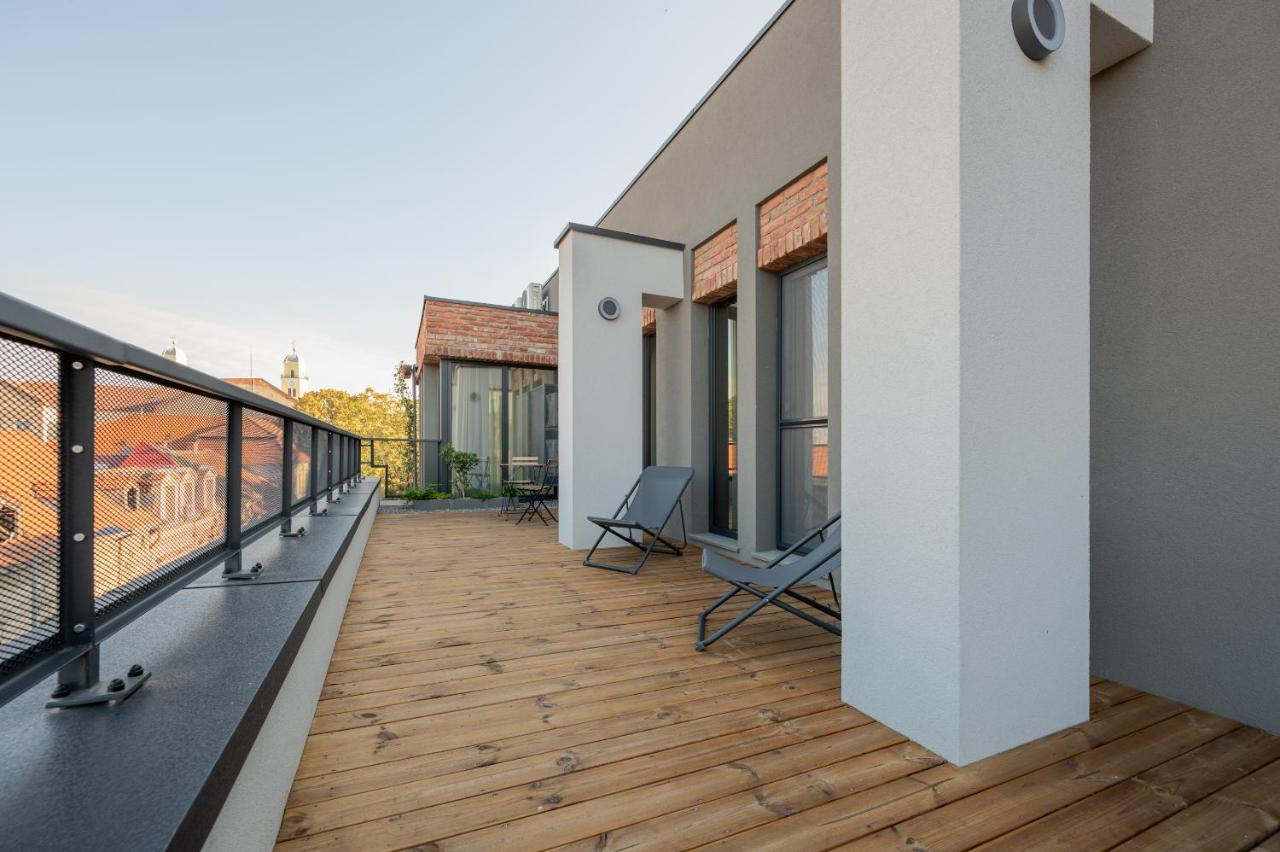Calvin Aparthotel Nagyvárad Kültér fotó