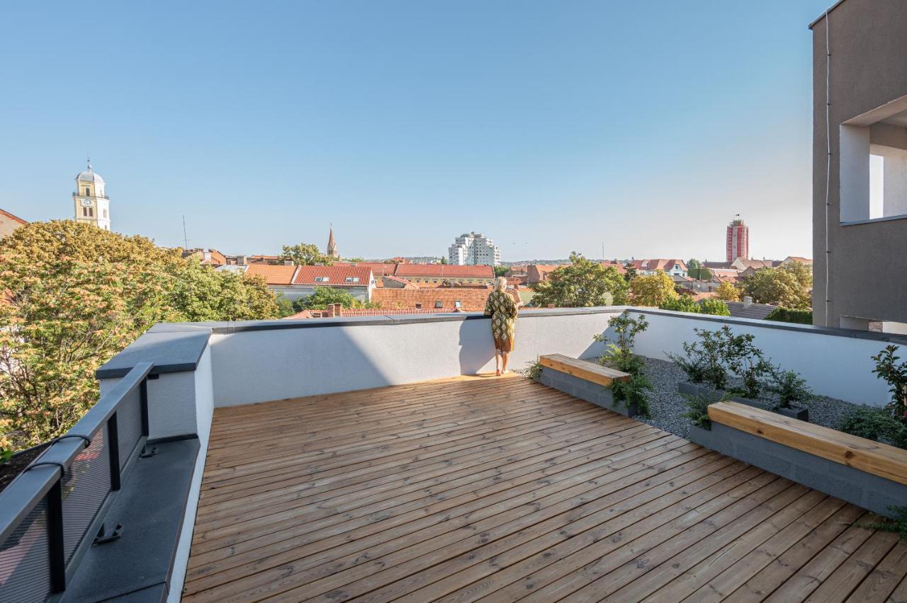 Calvin Aparthotel Nagyvárad Kültér fotó